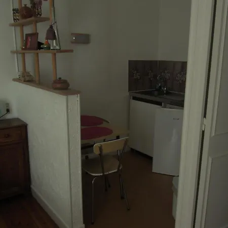 Chez Tania